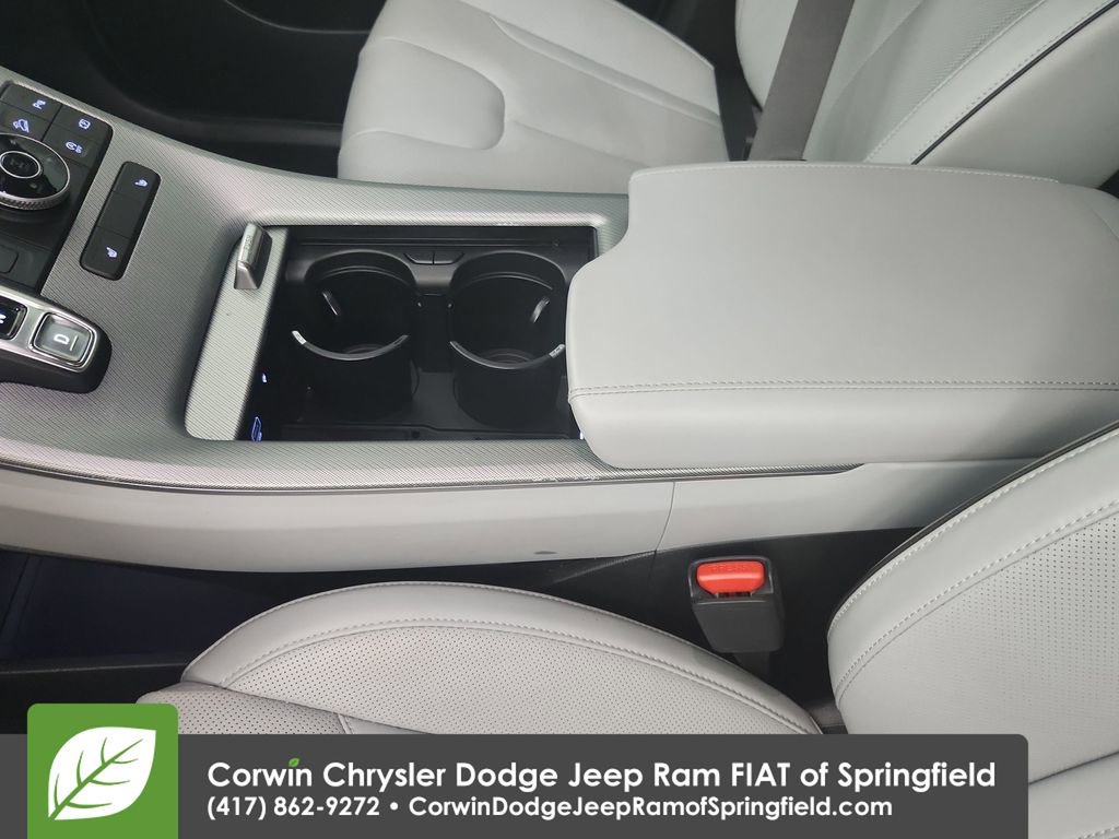 Used 2025 Hyundai Palisade SEL image 30