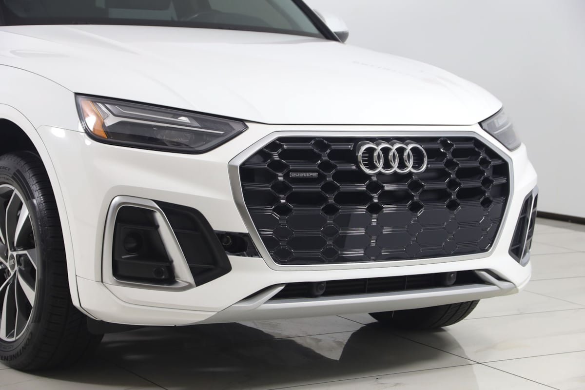 Used 2022 Audi Q5 2.0T Premium w/ Convenience Package AWD/4WD image 37