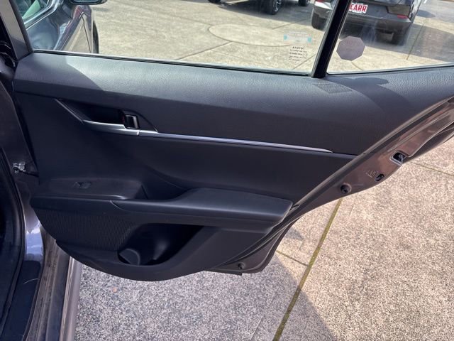 Used 2024 Toyota Camry SE image 36