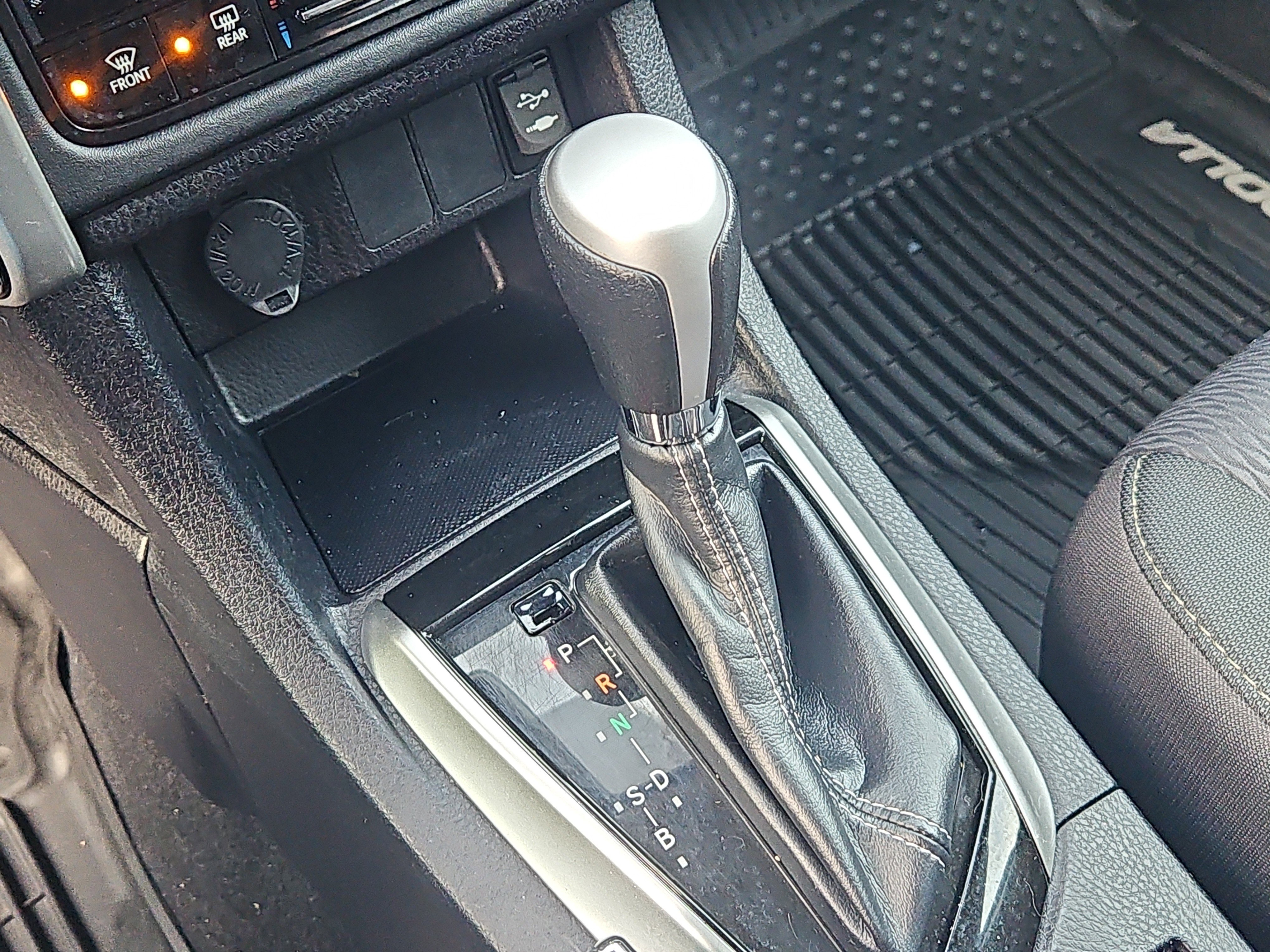 Used 2019 Toyota Corolla LE image 15