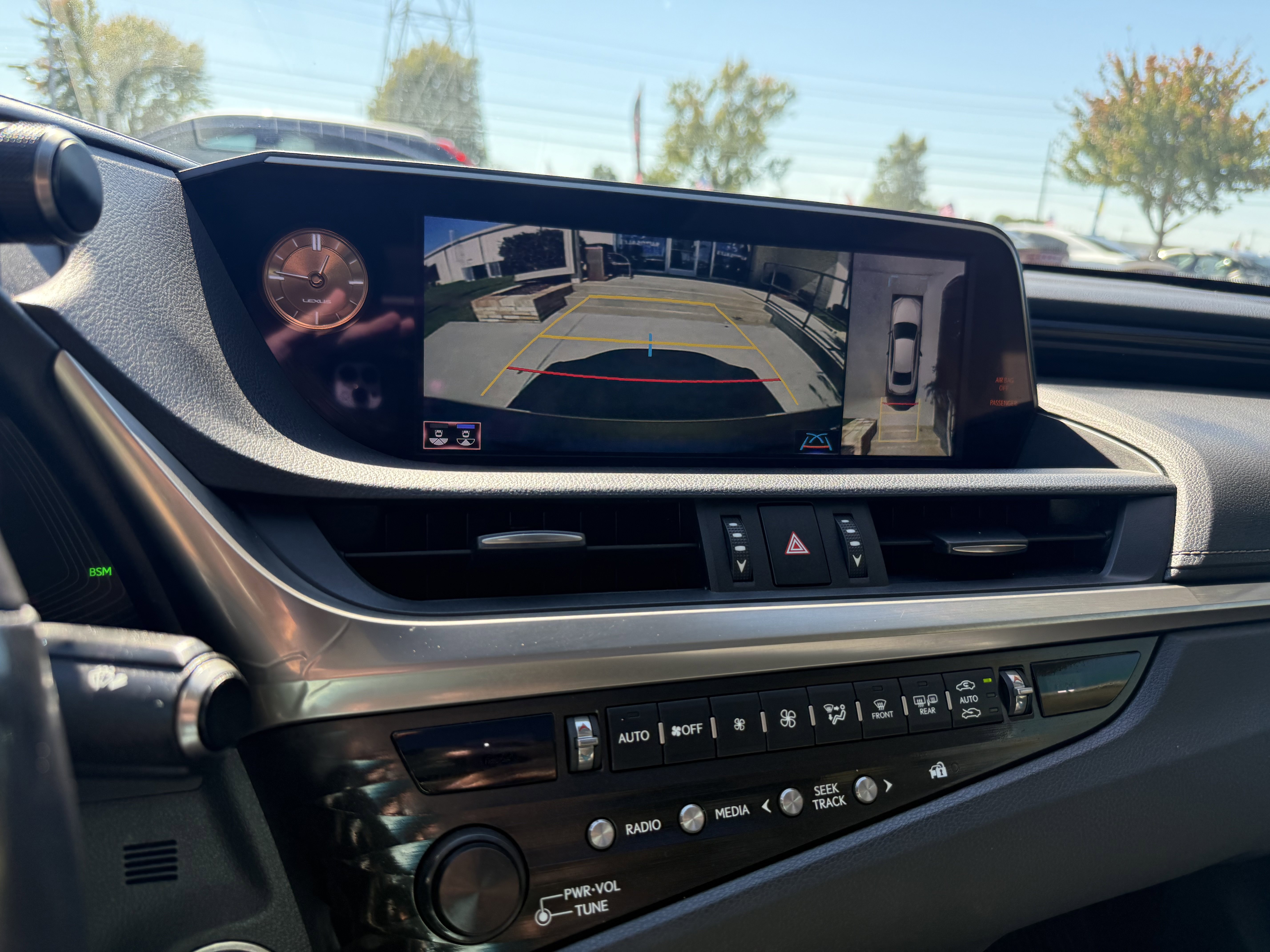 Used 2019 Lexus ES 350 Ultra Luxury image 15