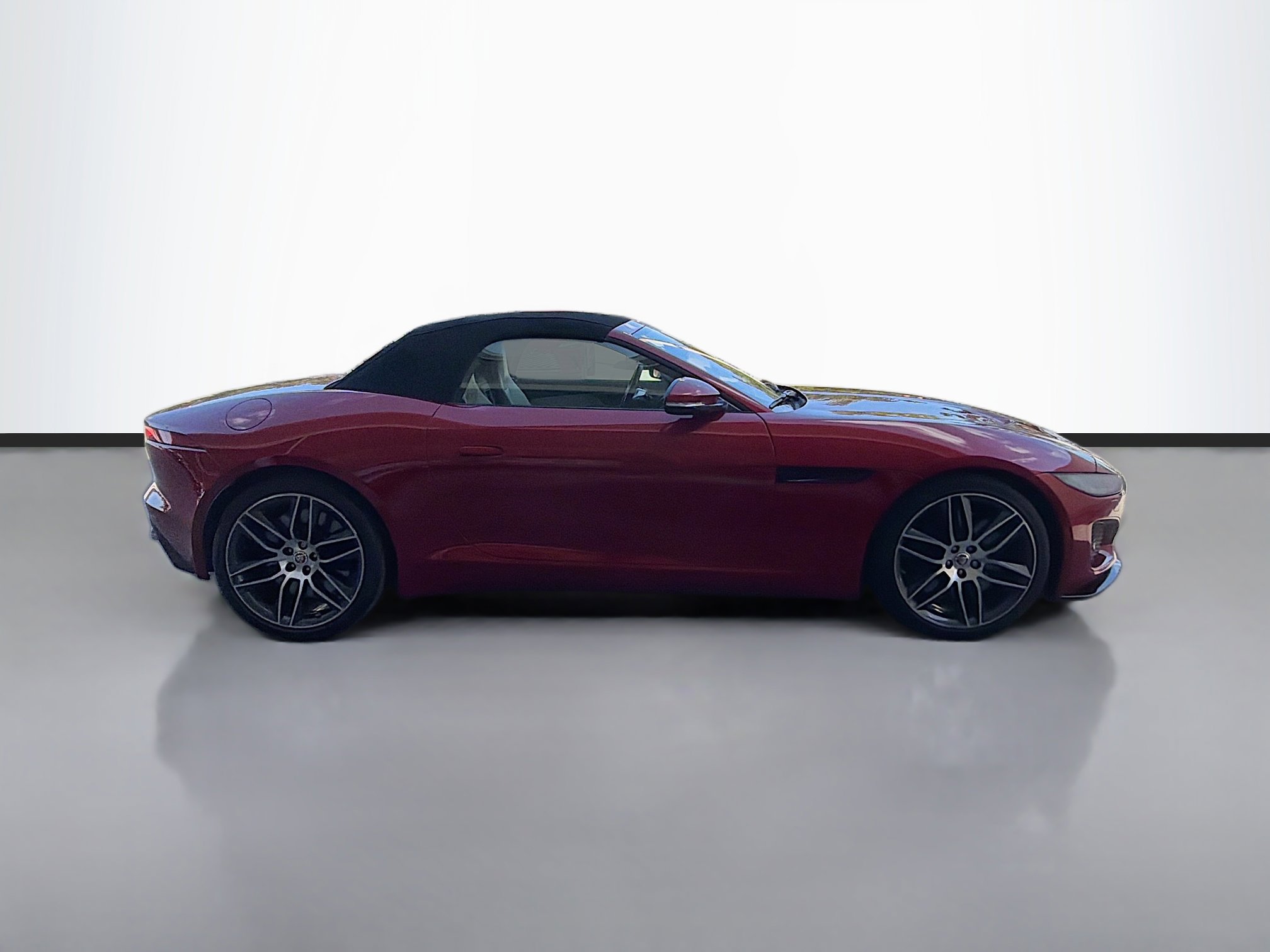Used 2023 Jaguar F-TYPE Convertible image 6
