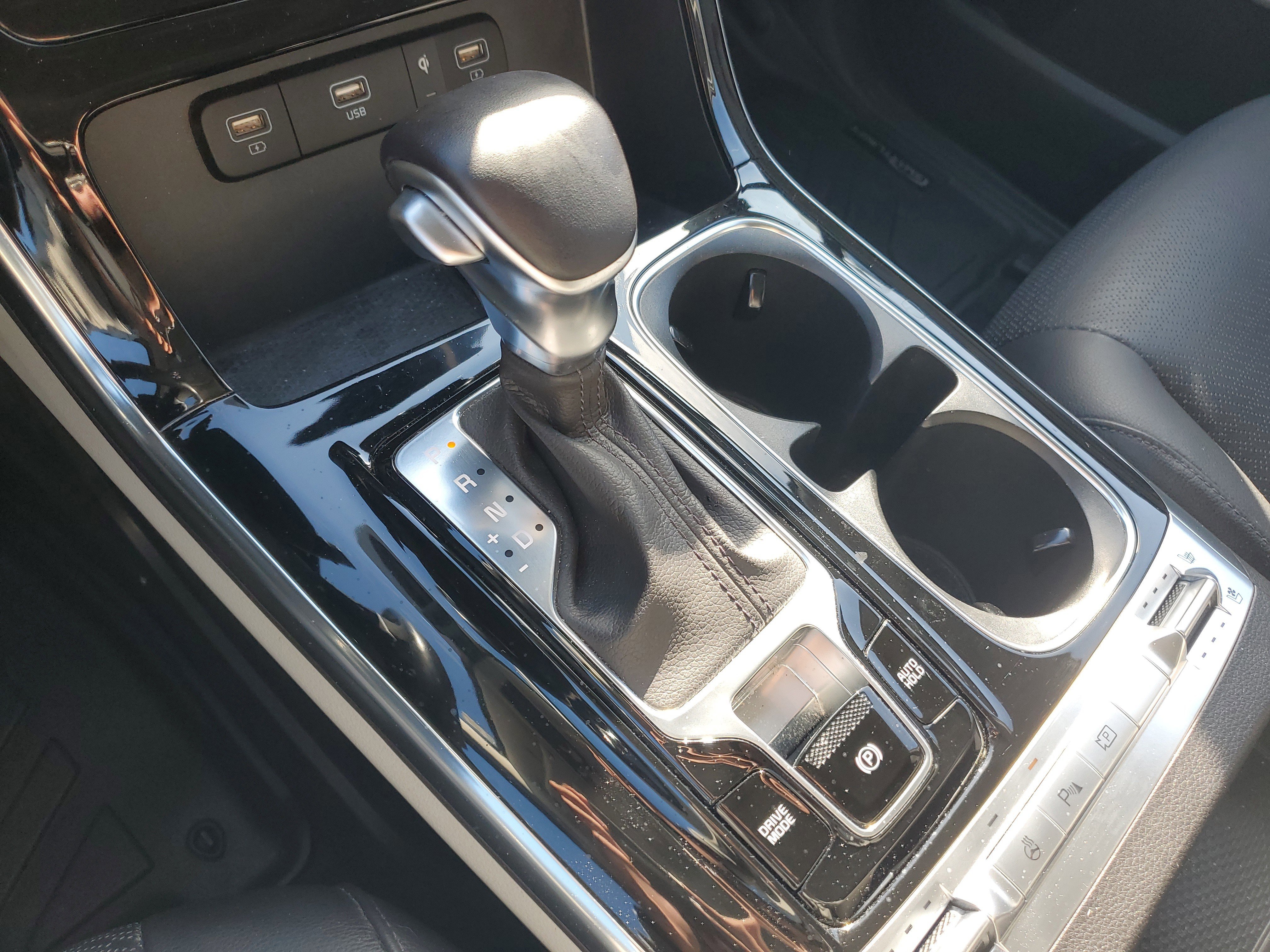 Used 2022 Kia Carnival SX Prestige image 39