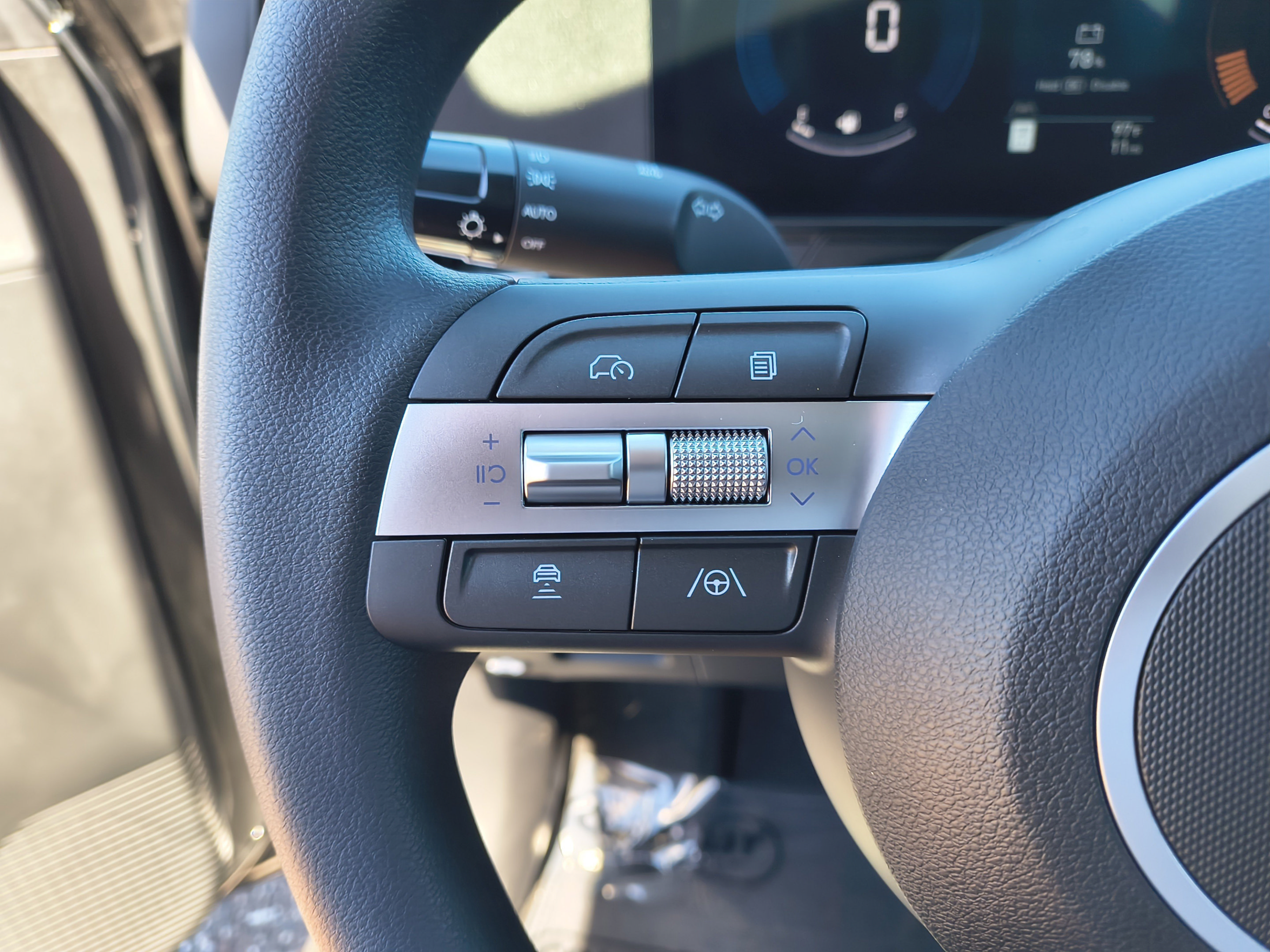 New 2027 Hyundai Kona SE FWD image 27