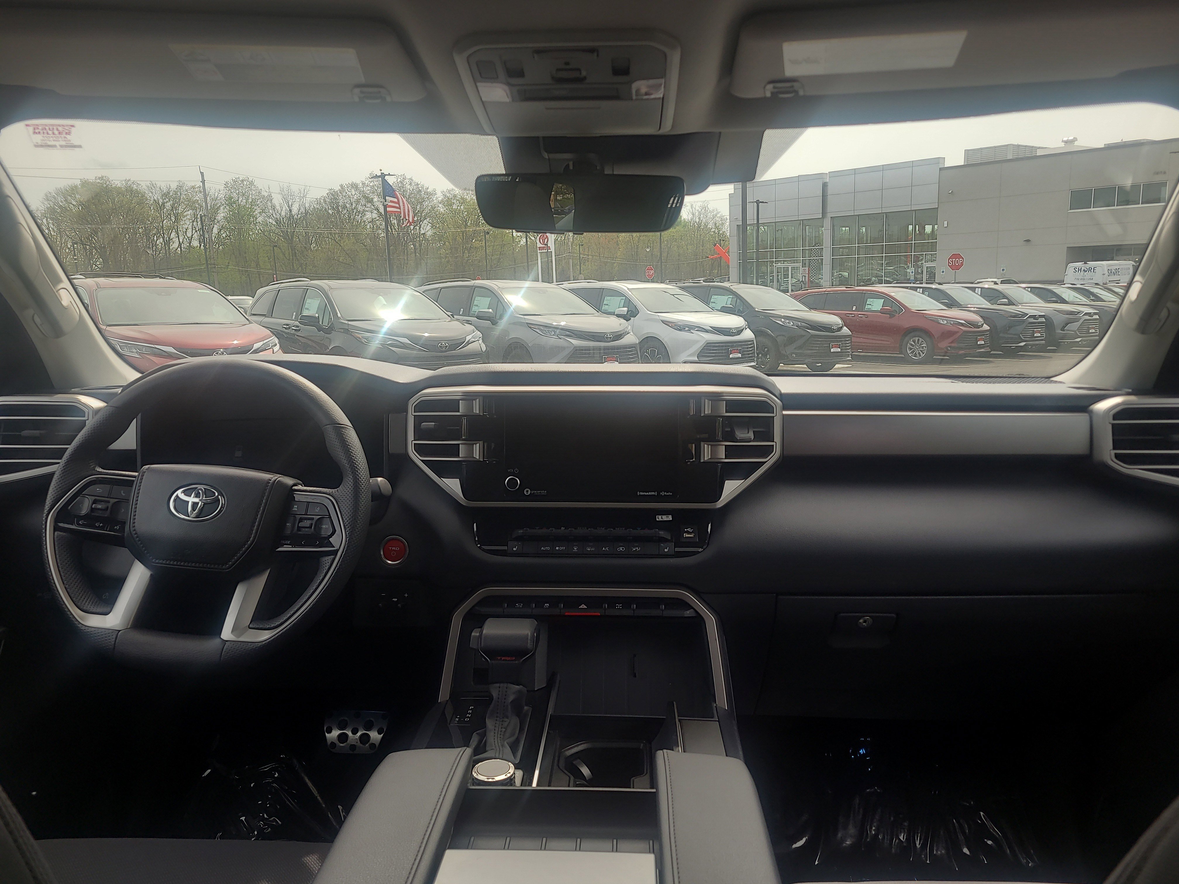 Used 2024 Toyota Sequoia SR5 w/ TRD Off-Road Package AWD/4WD image 19