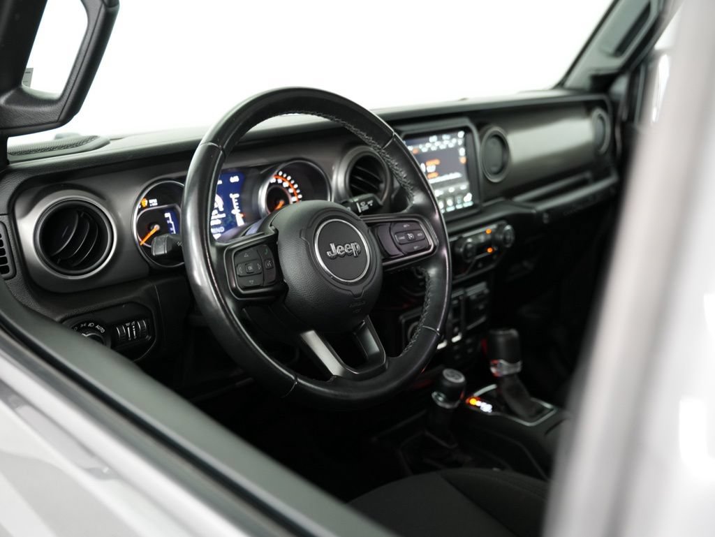 Used 2021 Jeep Wrangler Sport AWD/4WD image 6