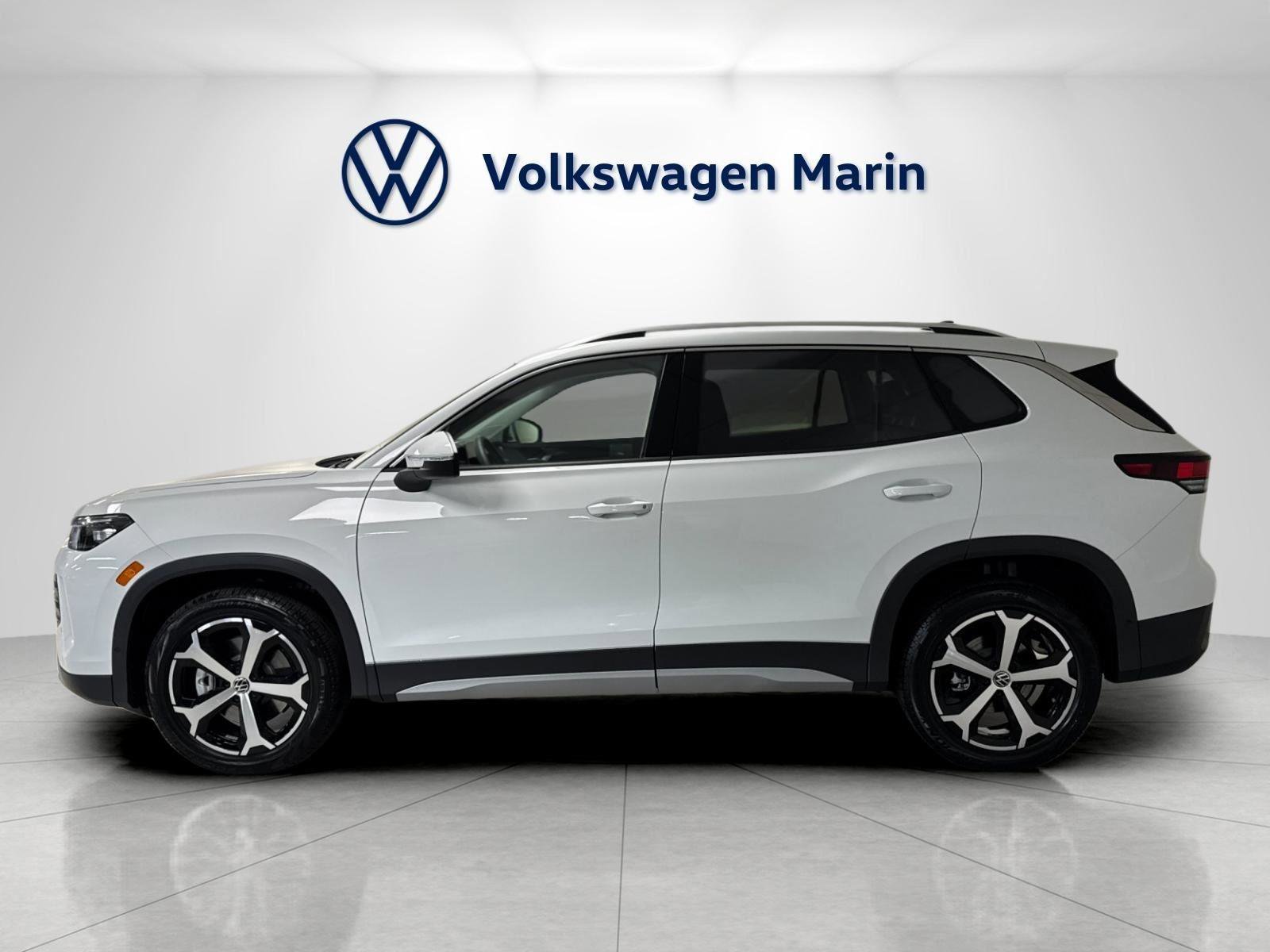 New 2026 Volkswagen Tiguan SE image 2