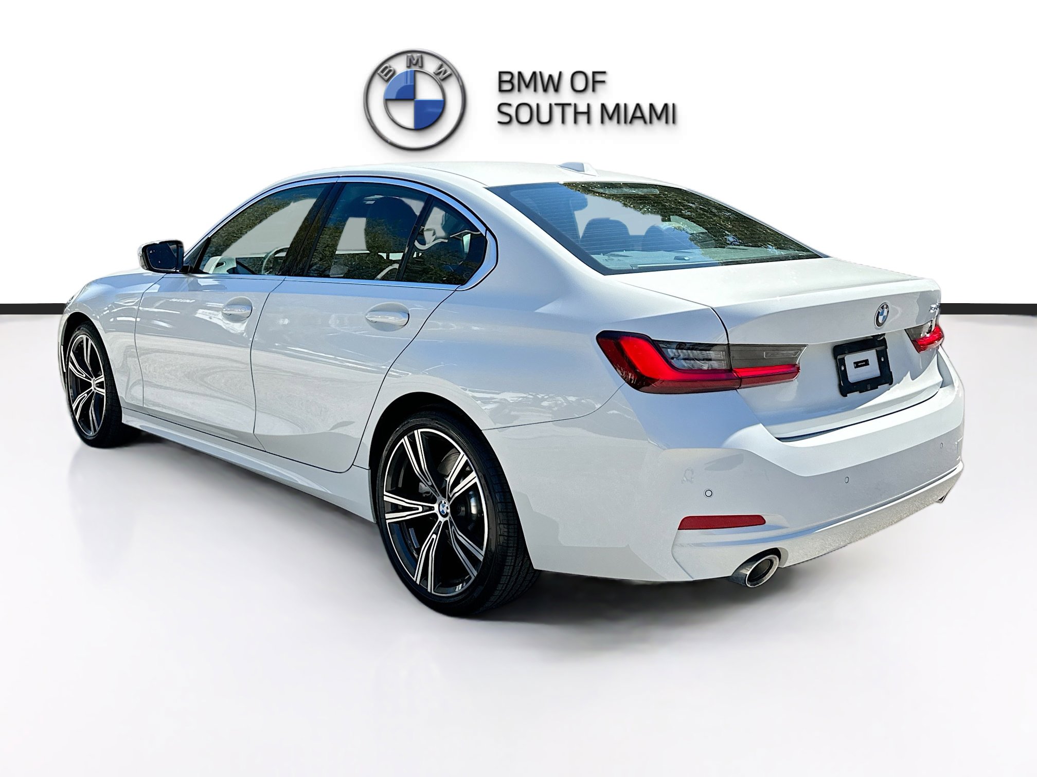 Certified 2024 BMW 330i Sedan w/ Convenience Package image 5