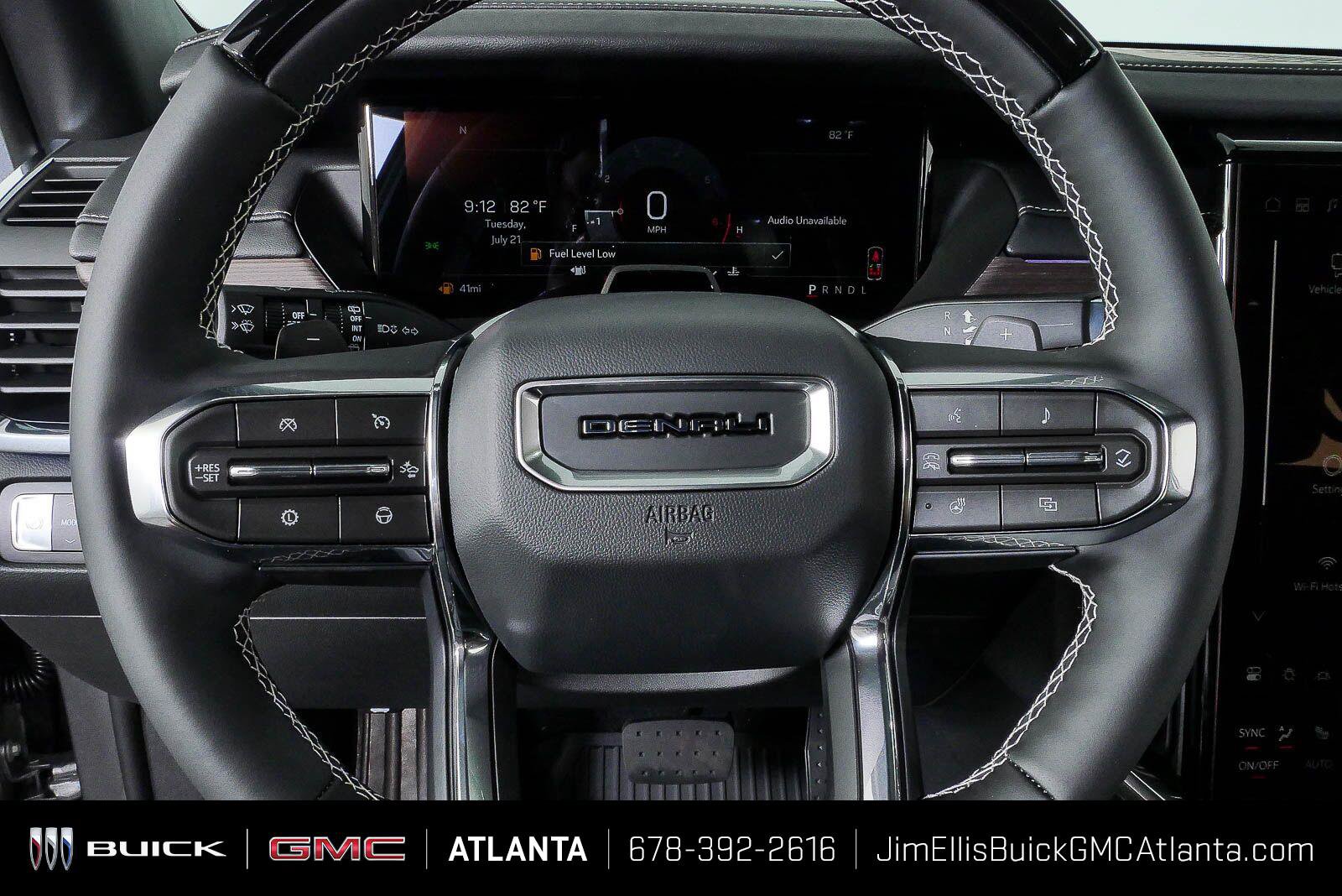 New 2026 GMC Acadia Denali w/ Super Cruise Package FWD image 10