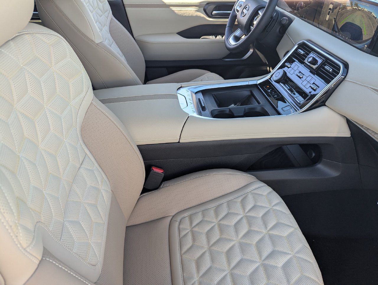 New 2027 Nissan Armada Platinum AWD/4WD image 30