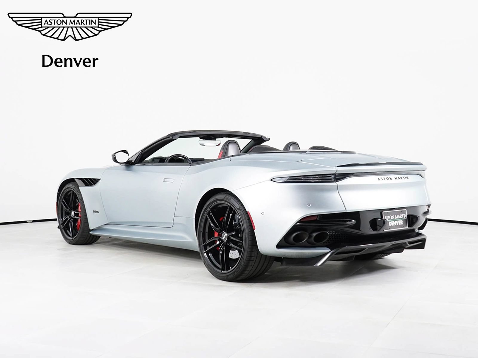 Used 2020 Aston Martin DBS Superleggera Volante RWD image 3