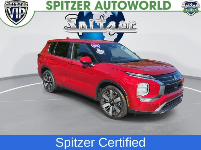 Used 2025 Mitsubishi Outlander SE AWD/4WD image 2
