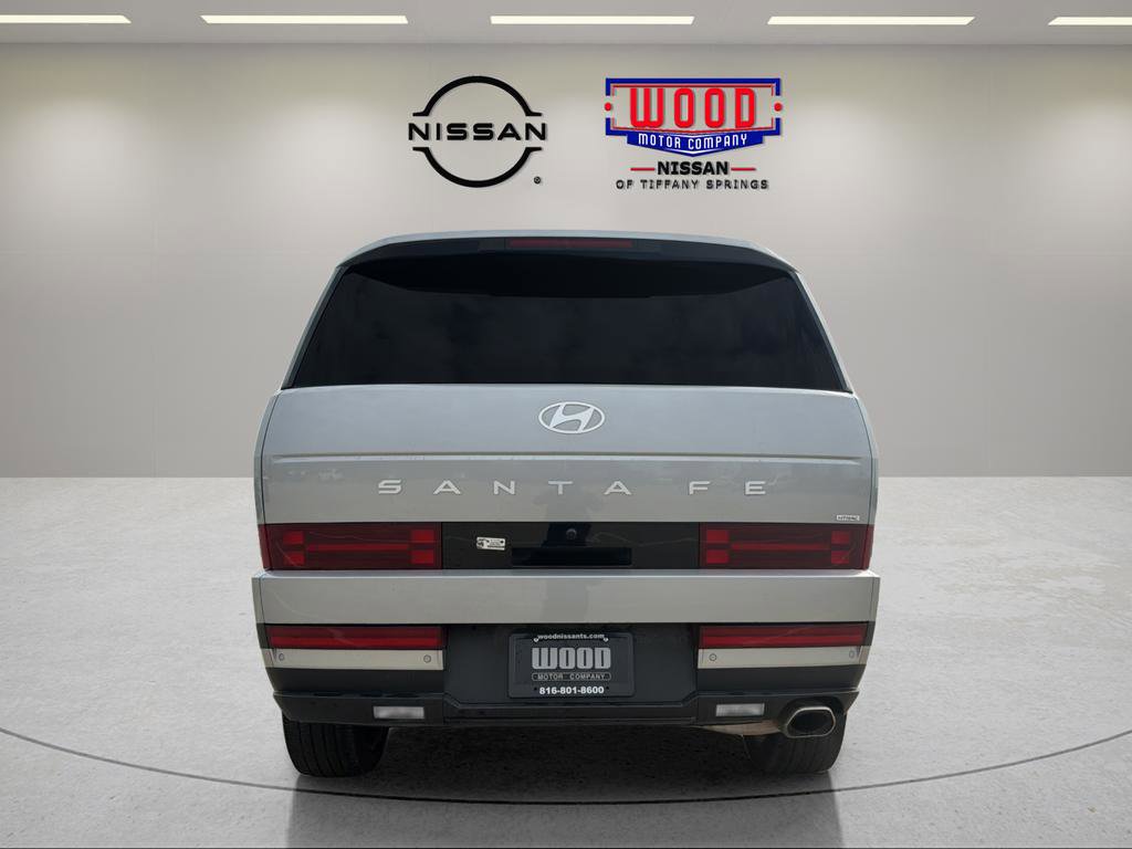 Used 2025 Hyundai Santa Fe Limited image 3