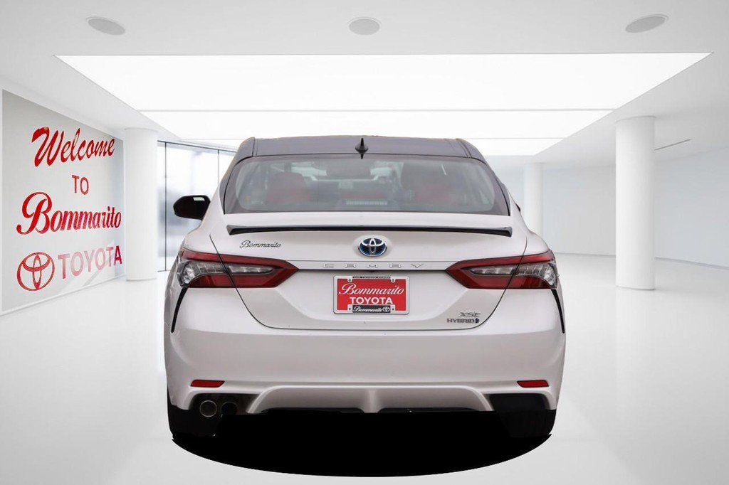 Used 2021 Toyota Camry XSE w/ Navigation Upgrade Package FWD image 6