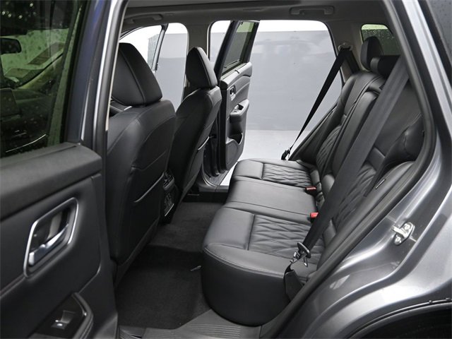 New 2026 Nissan Rogue Platinum image 19