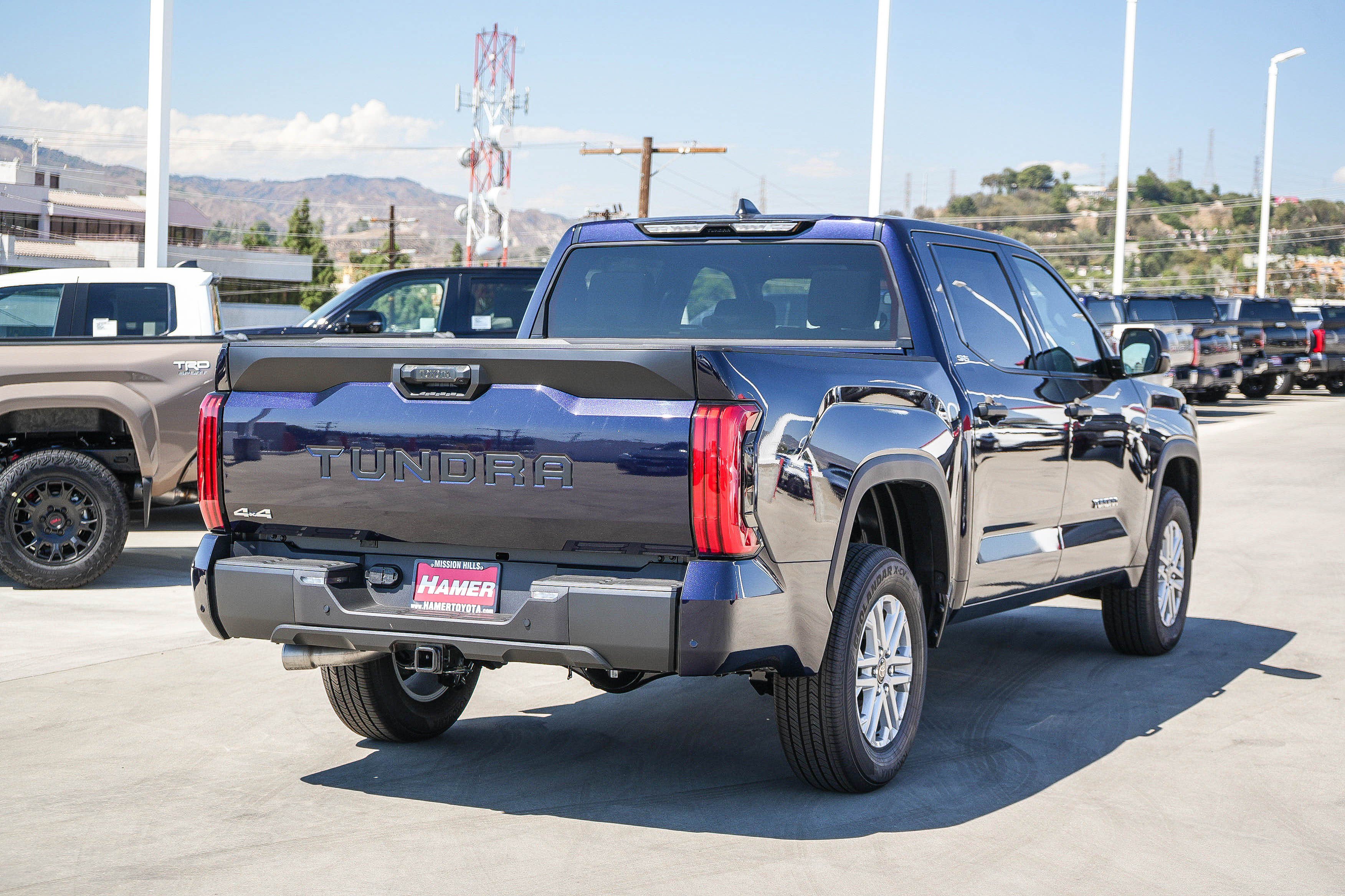 New 2026 Toyota Tundra SR5 w/ SR5 Convenience Package AWD/4WD image 7