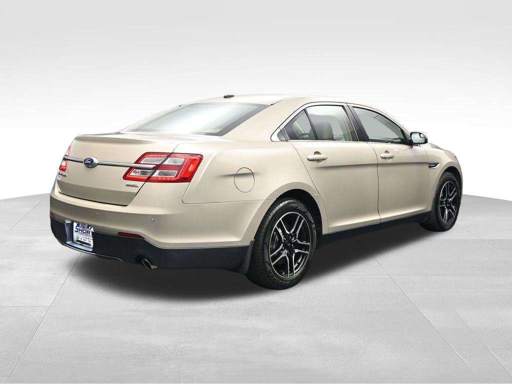 Used 2018 Ford Taurus SEL FWD image 5