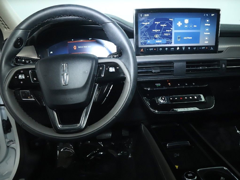 Certified 2023 Lincoln Corsair AWD image 28