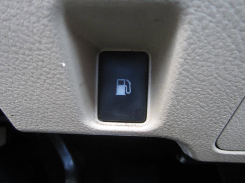 Used 2016 Toyota Highlander Limited Platinum image 31