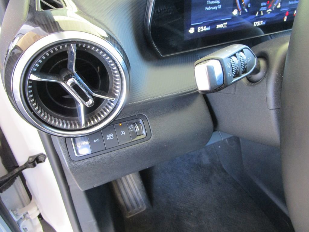 Used 2025 Chevrolet Equinox LT image 57