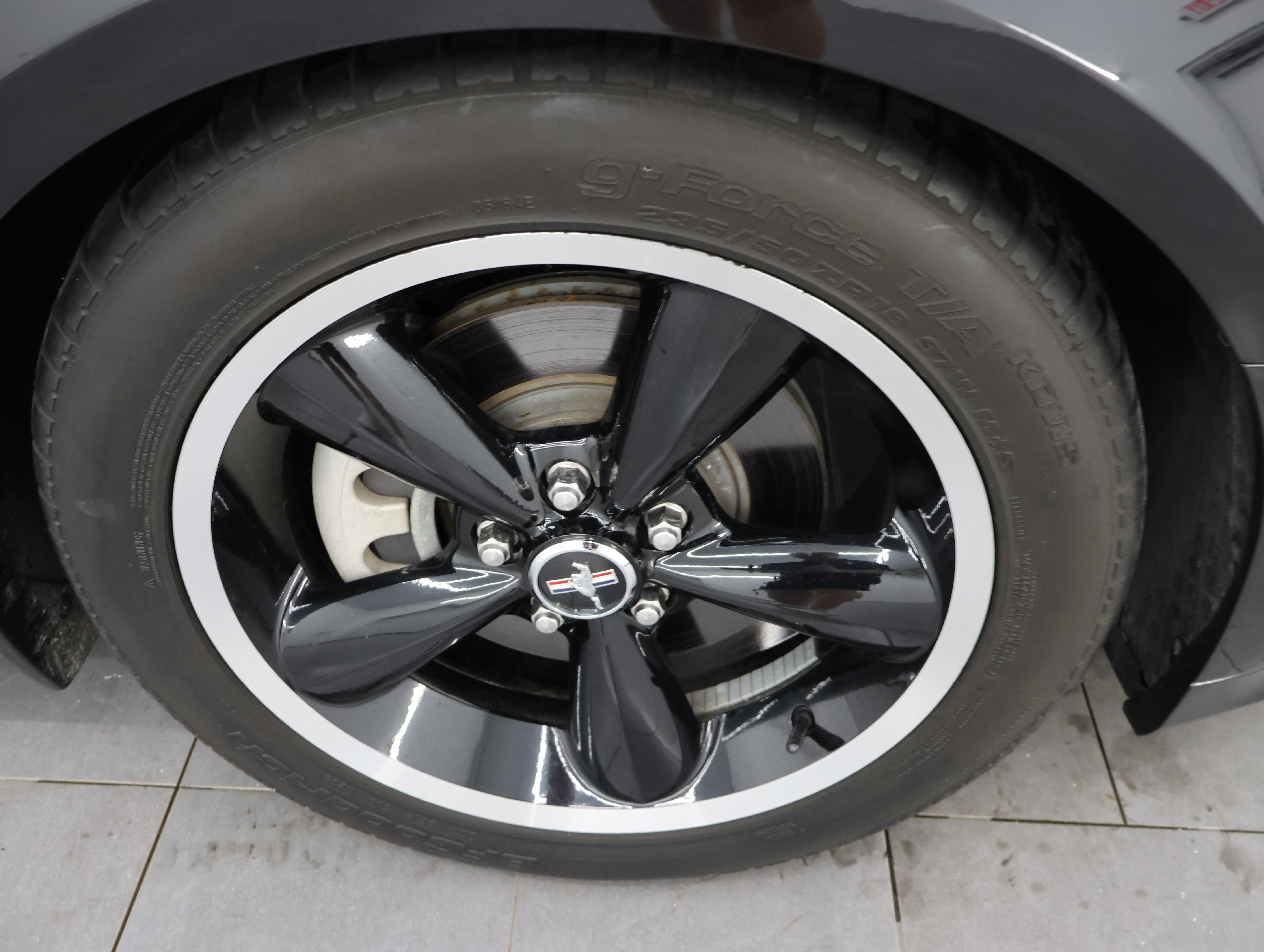 Used 2007 Ford Mustang GT Premium RWD image 3
