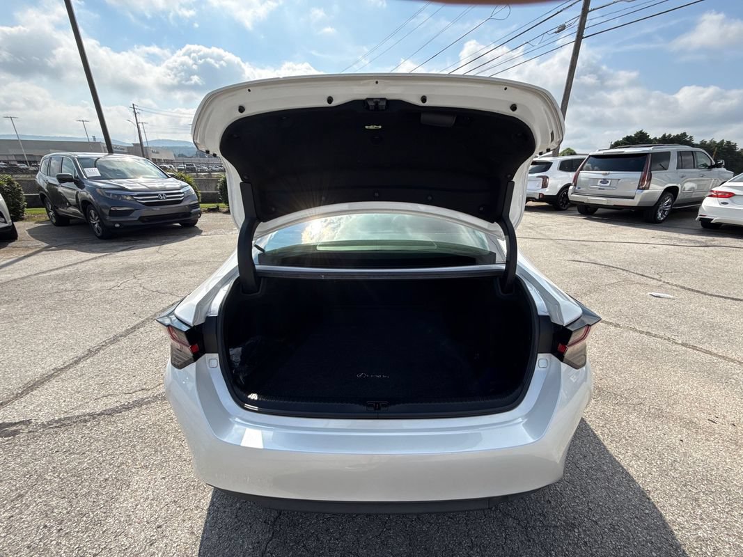Used 2020 Lexus RC 300 w/ Accessory Package RWD image 11