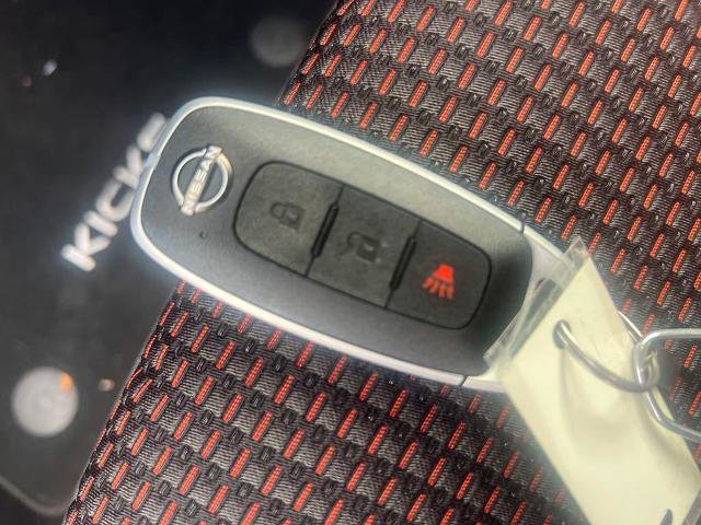 Certified 2025 Nissan Kicks SR AWD/4WD image 29