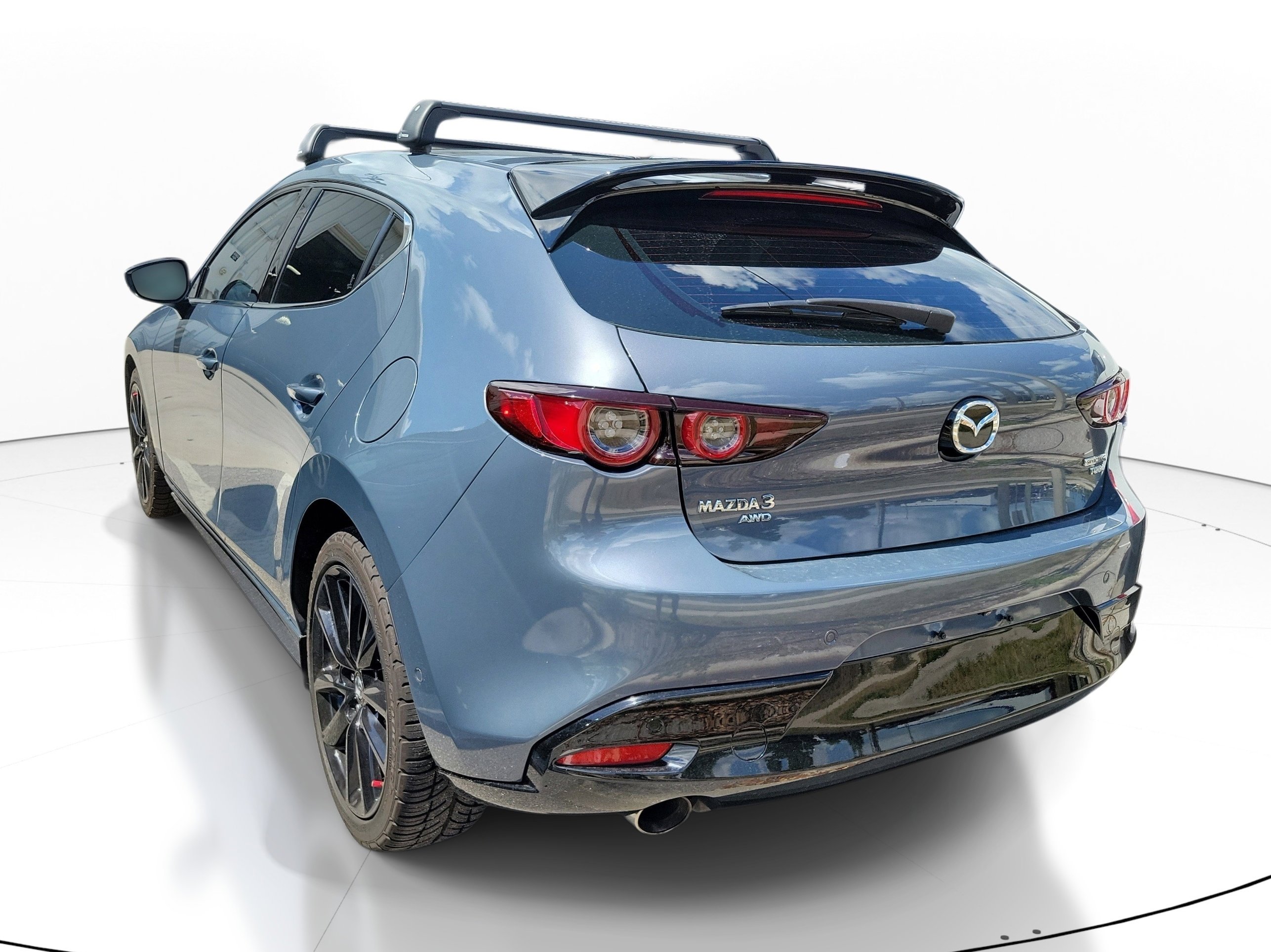 Used 2021 MAZDA MAZDA3 Hatchback w/Premium Plus Pkg AWD/4WD image 4