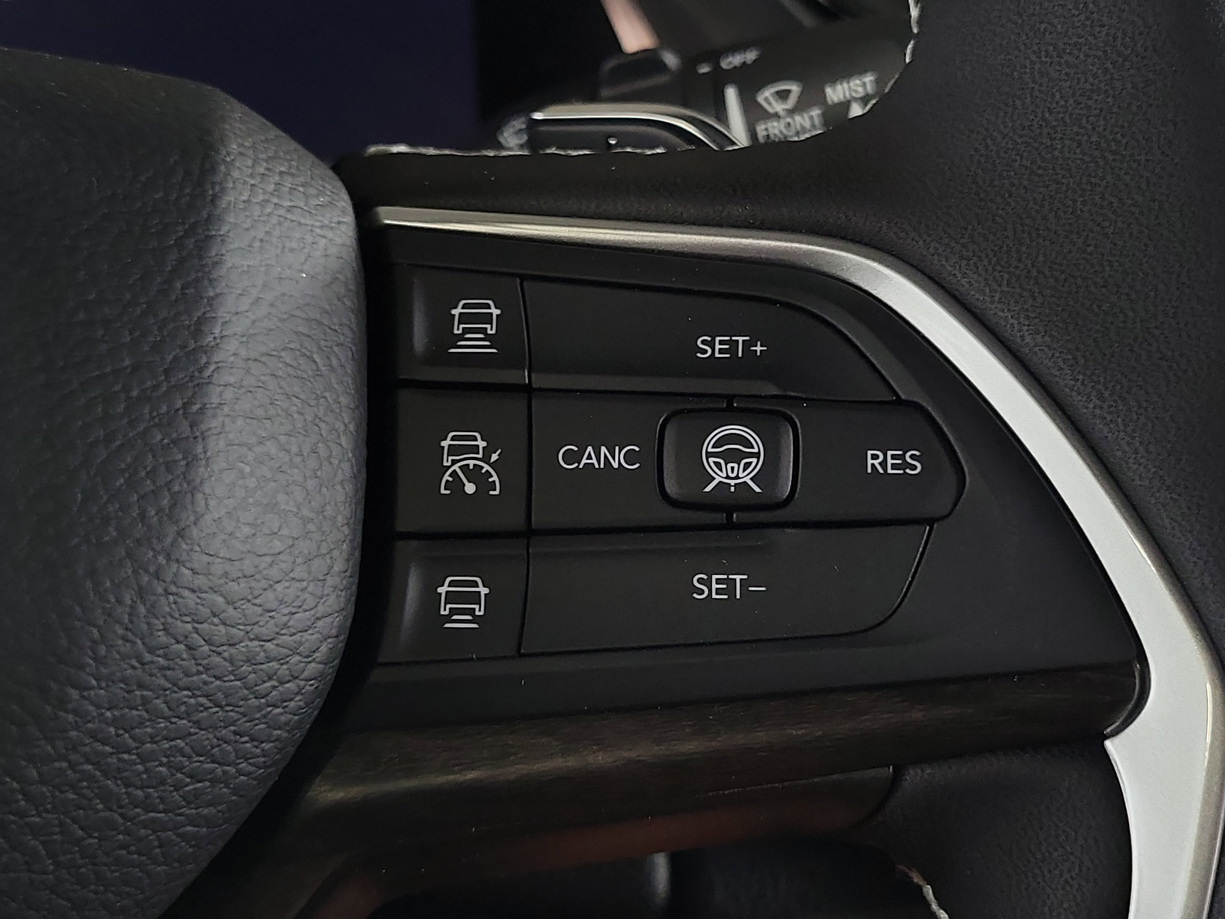 New 2026 Jeep Grand Cherokee L Limited RWD image 23