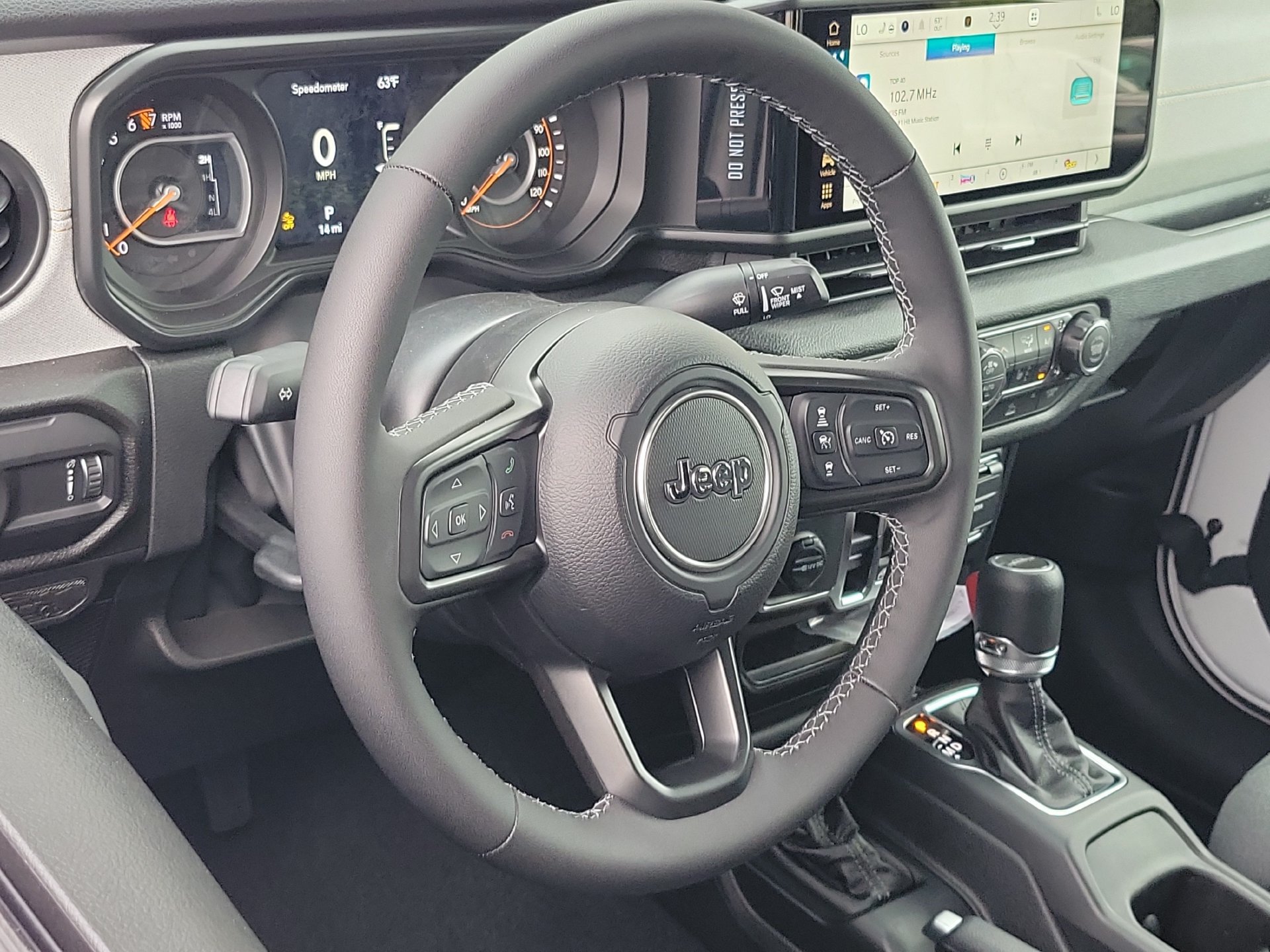 New 2026 Jeep Gladiator Sport AWD/4WD image 4
