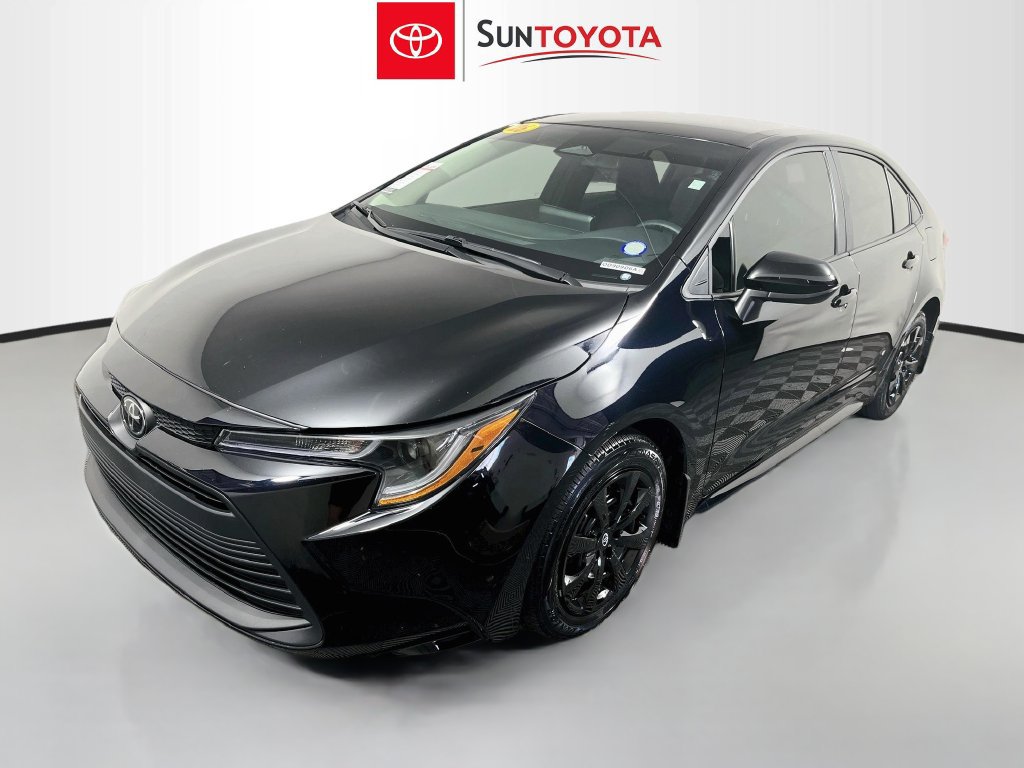 Used 2026 Toyota Corolla LE FWD image 7