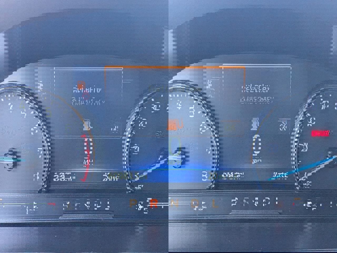 Used 2023 Ford Explorer XLT w/ Equipment Group 202A image 25