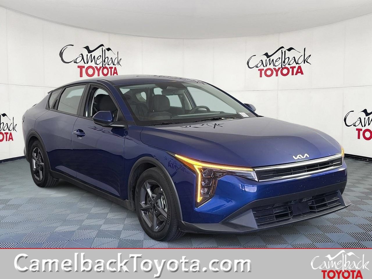 Used 2025 Kia K4 FWD image 1