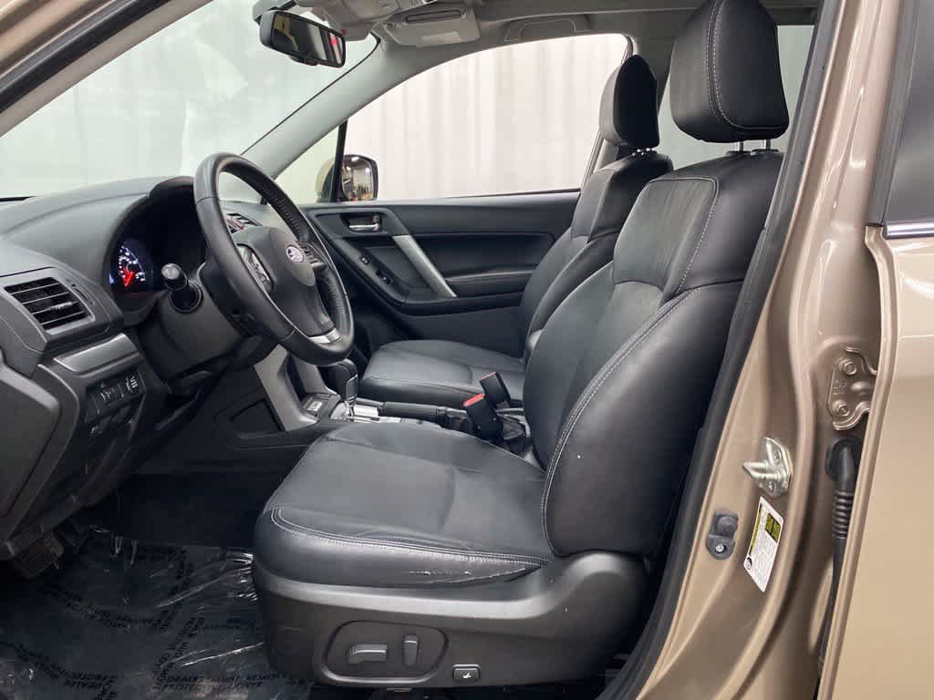 Used 2014 Subaru Forester 2.5i Touring AWD/4WD image 13