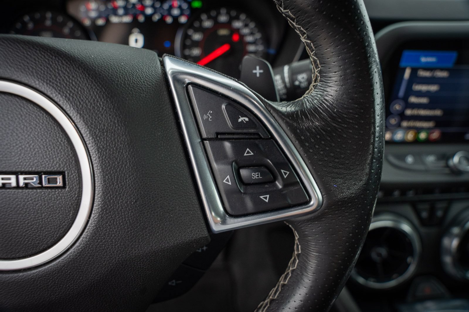 Used 2019 Chevrolet Camaro SS RWD image 46