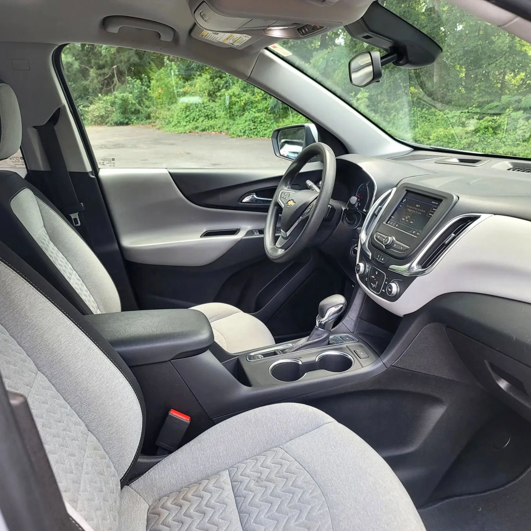 Used 2022 Chevrolet Equinox LT image 30