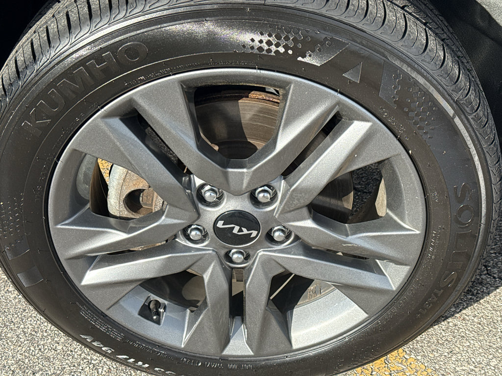 Used 2023 Kia Seltos S AWD/4WD image 8