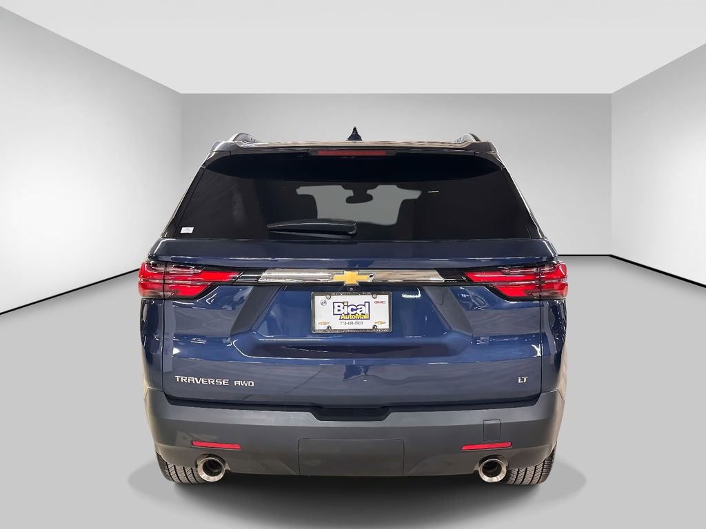 Used 2023 Chevrolet Traverse LT image 4