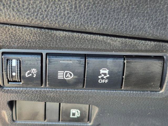 Used 2024 Toyota Corolla Cross AWD Hybrid image 12
