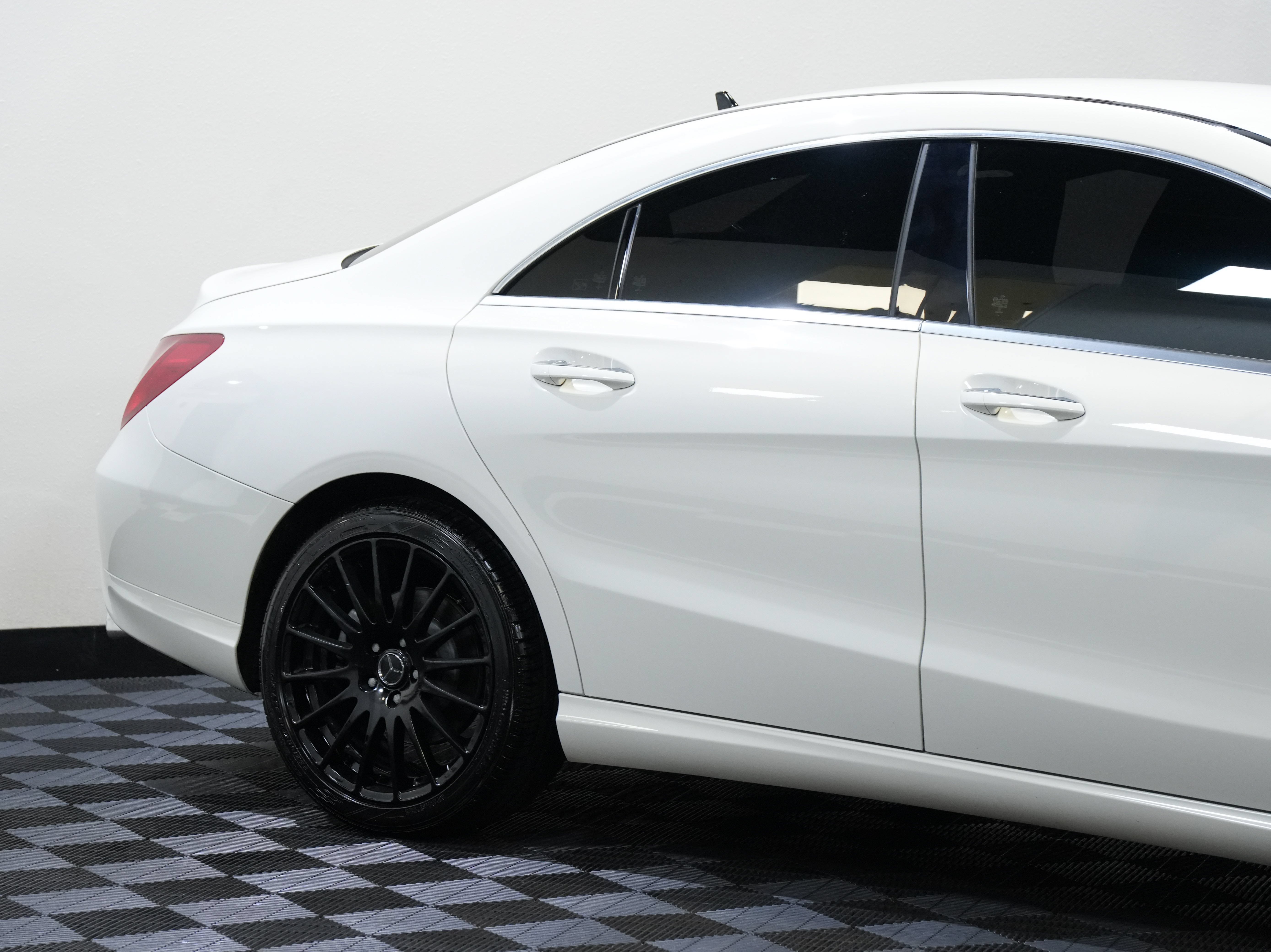 Used 2015 Mercedes-Benz CLA 250 image 13