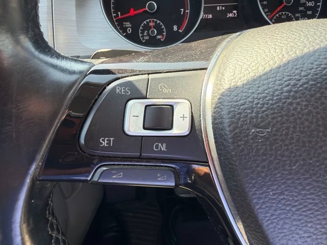 Used 2017 Volkswagen Golf S AWD/4WD image 14