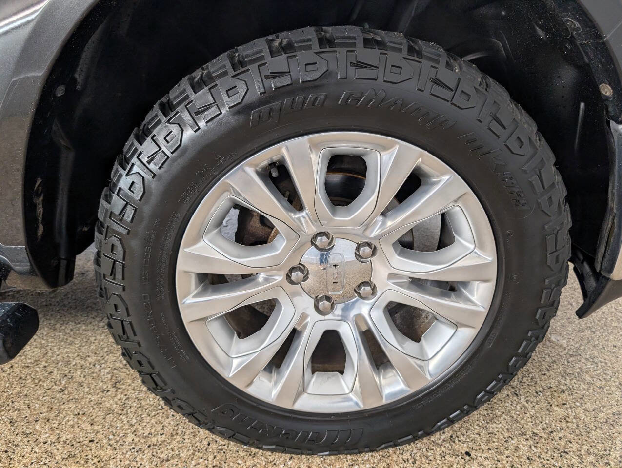 Used 2015 RAM 1500 Laramie Longhorn image 21