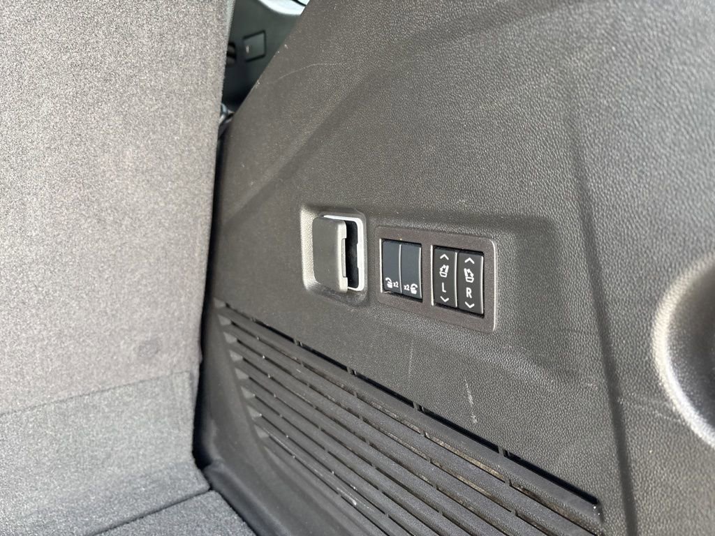 Used 2025 Chevrolet Tahoe RST w/ Comfort Package image 65