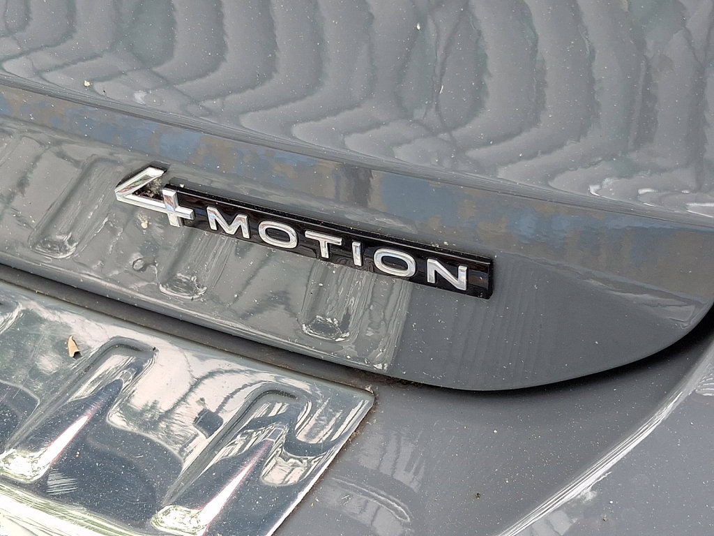 Used 2023 Volkswagen Taos SE AWD/4WD image 4