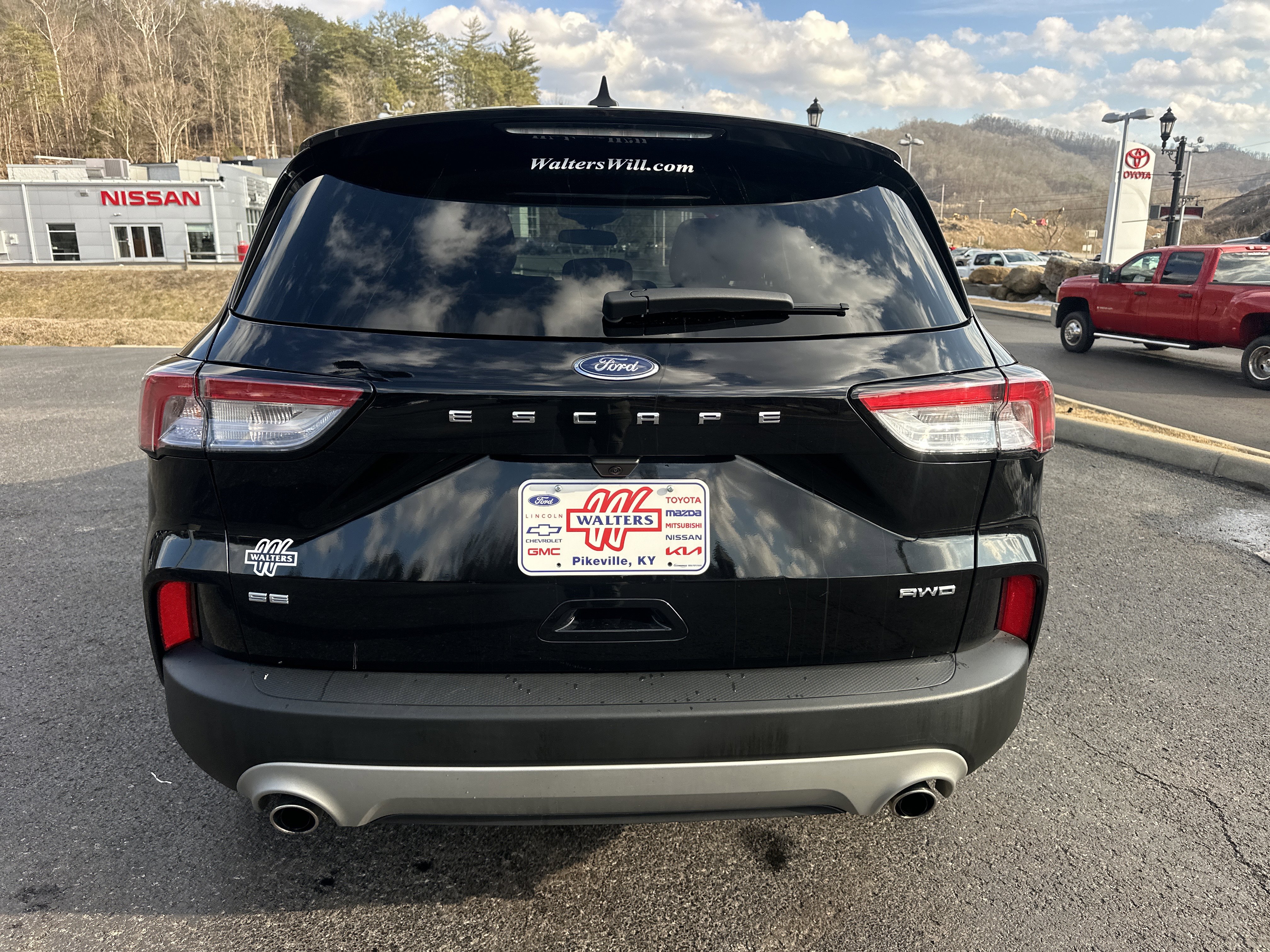 Used 2022 Ford Escape SE w/ Convenience Package image 6