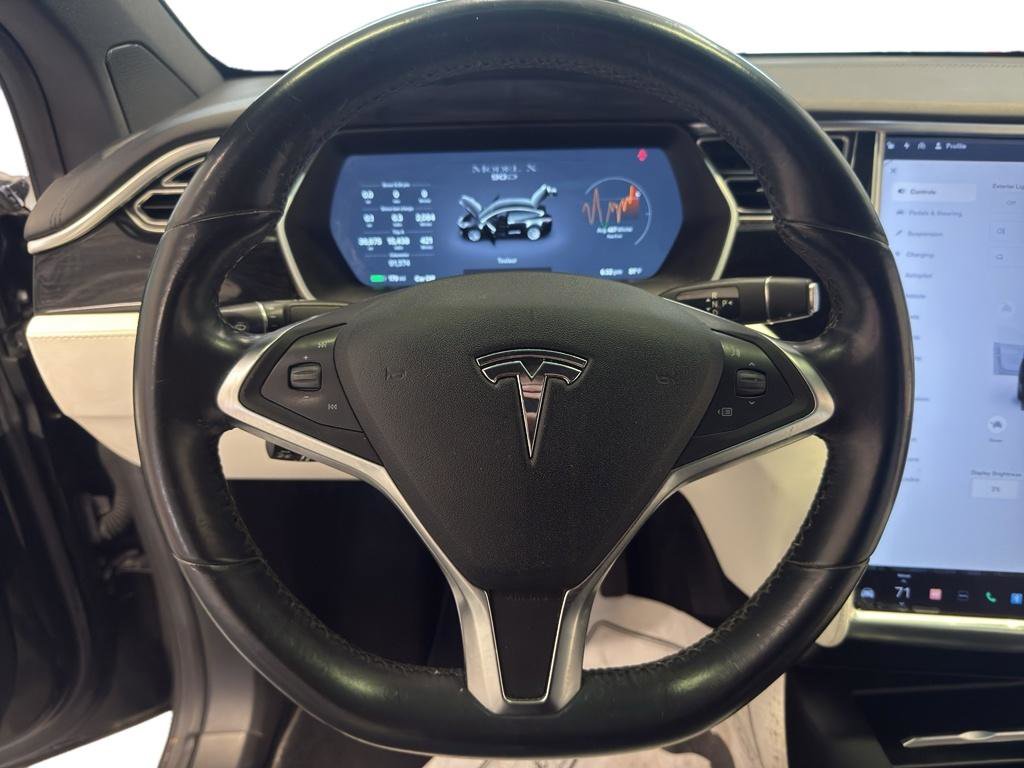 Used 2016 Tesla Model X P100D image 11
