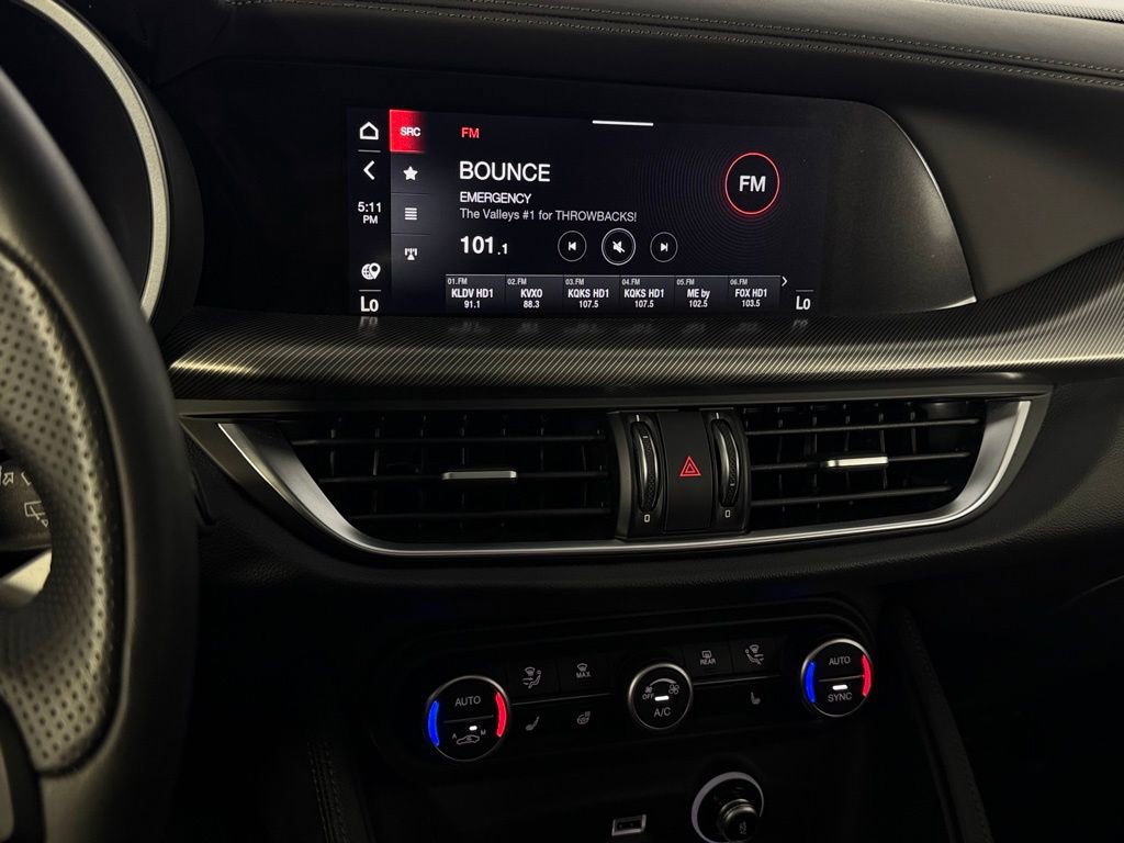 Used 2024 Alfa Romeo Stelvio Veloce image 17