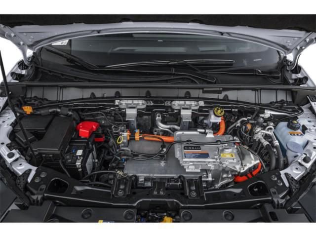 New 2026 Nissan Leaf Platinum+ w/ Floor Mat Package (Platinum+) image 11