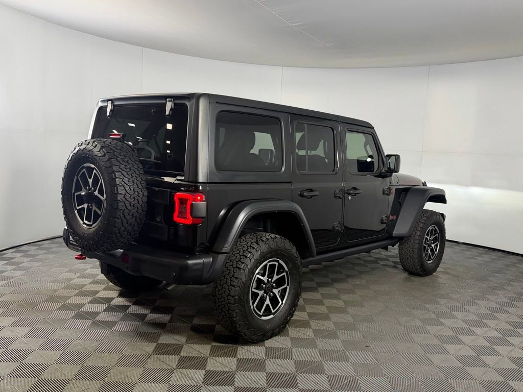 Used 2024 Jeep Wrangler Unlimited Rubicon w/ Capability Package image 7