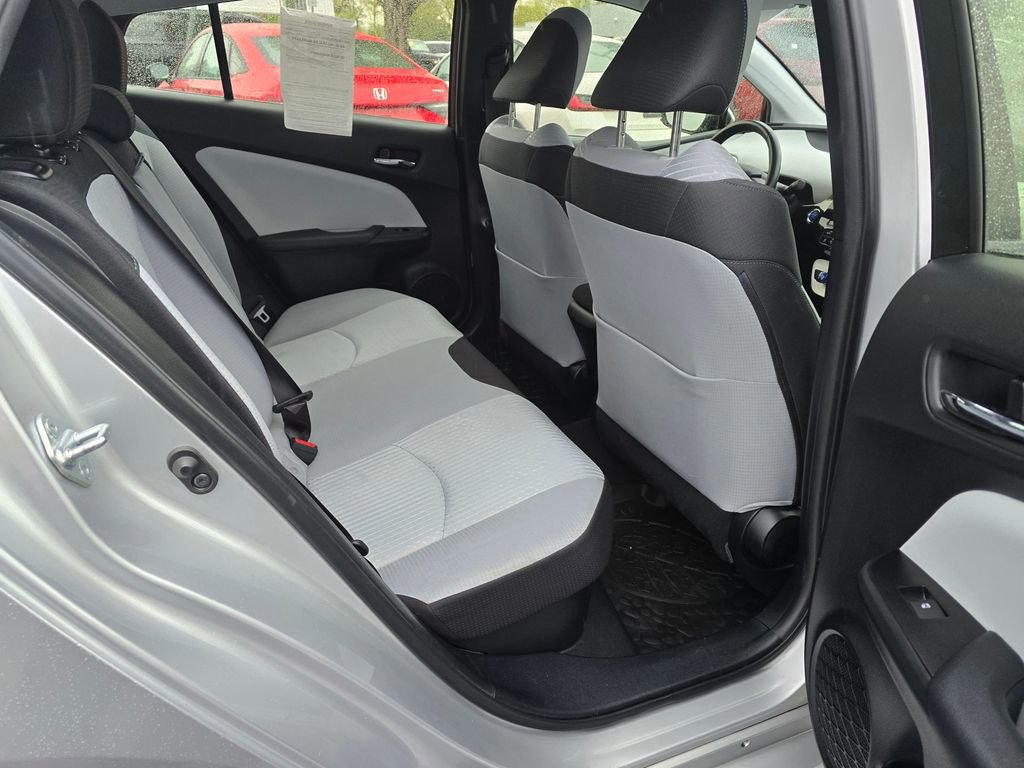 Used 2016 Toyota Prius Three FWD image 9